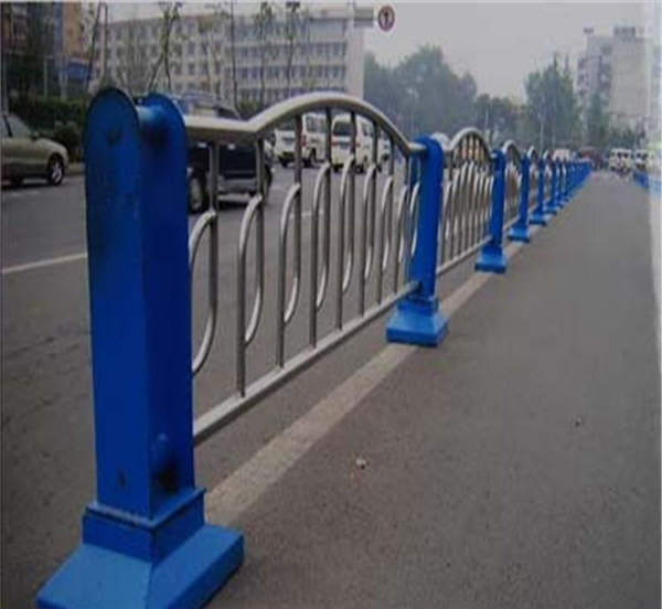 安徽不锈钢防撞栏杆生产制造工艺